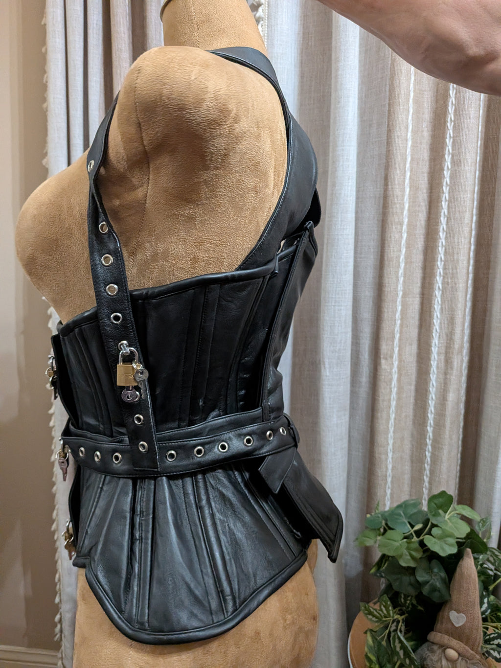 Custom leather Criss cross locking corset