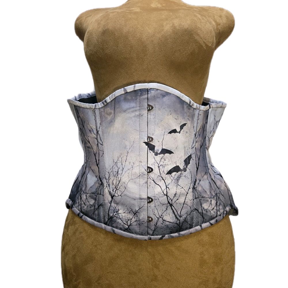🌙 Spooky Moon & Bats Corset|
Signature Shape CC-809| 34” Waist Goal | 12” Length