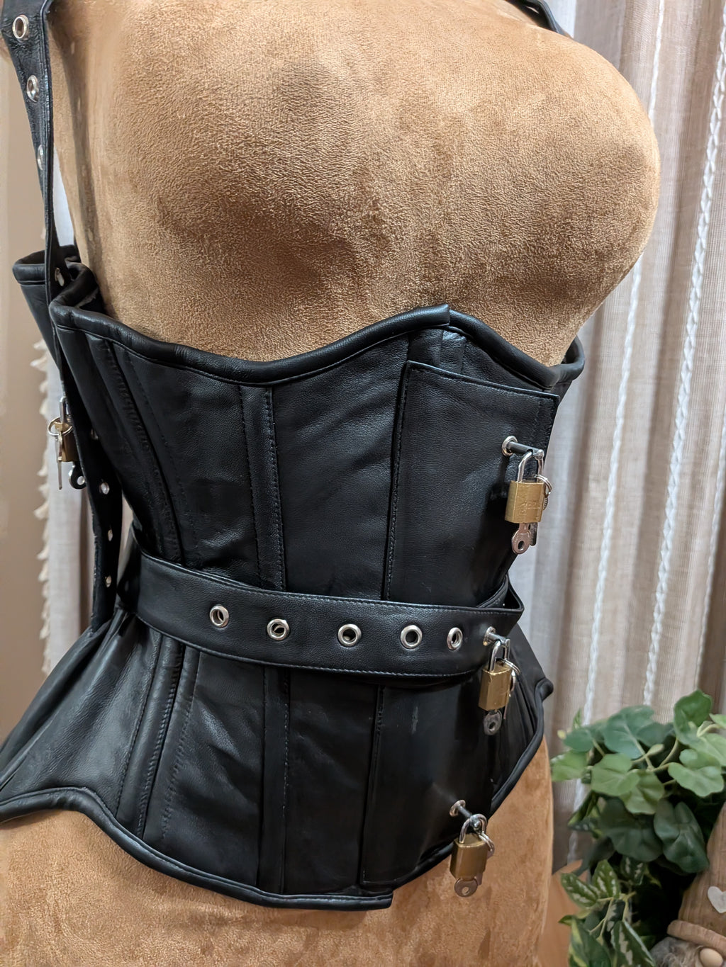 Custom leather Criss cross locking corset