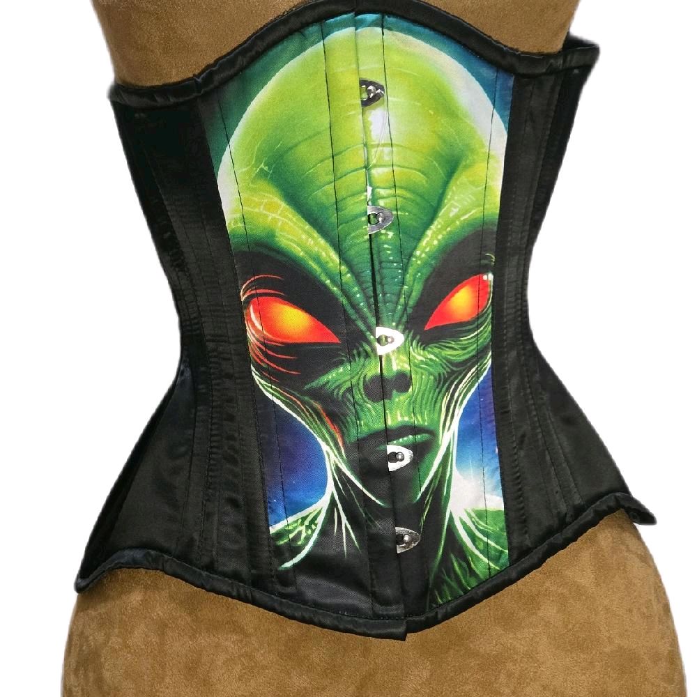 👽 Full Alien Face Corset 🖤
Signature Shape CC-706 | 20” Waist Goal | 13” Length