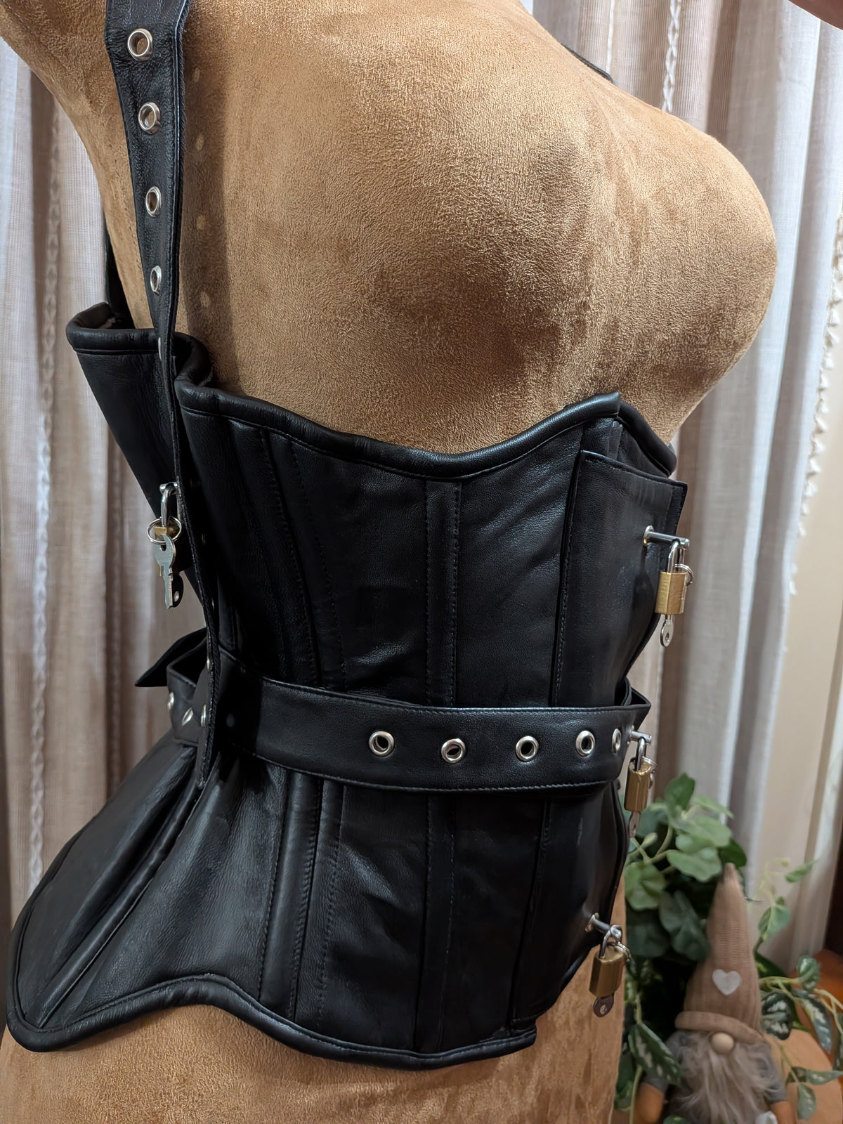 Custom leather Criss cross locking corset