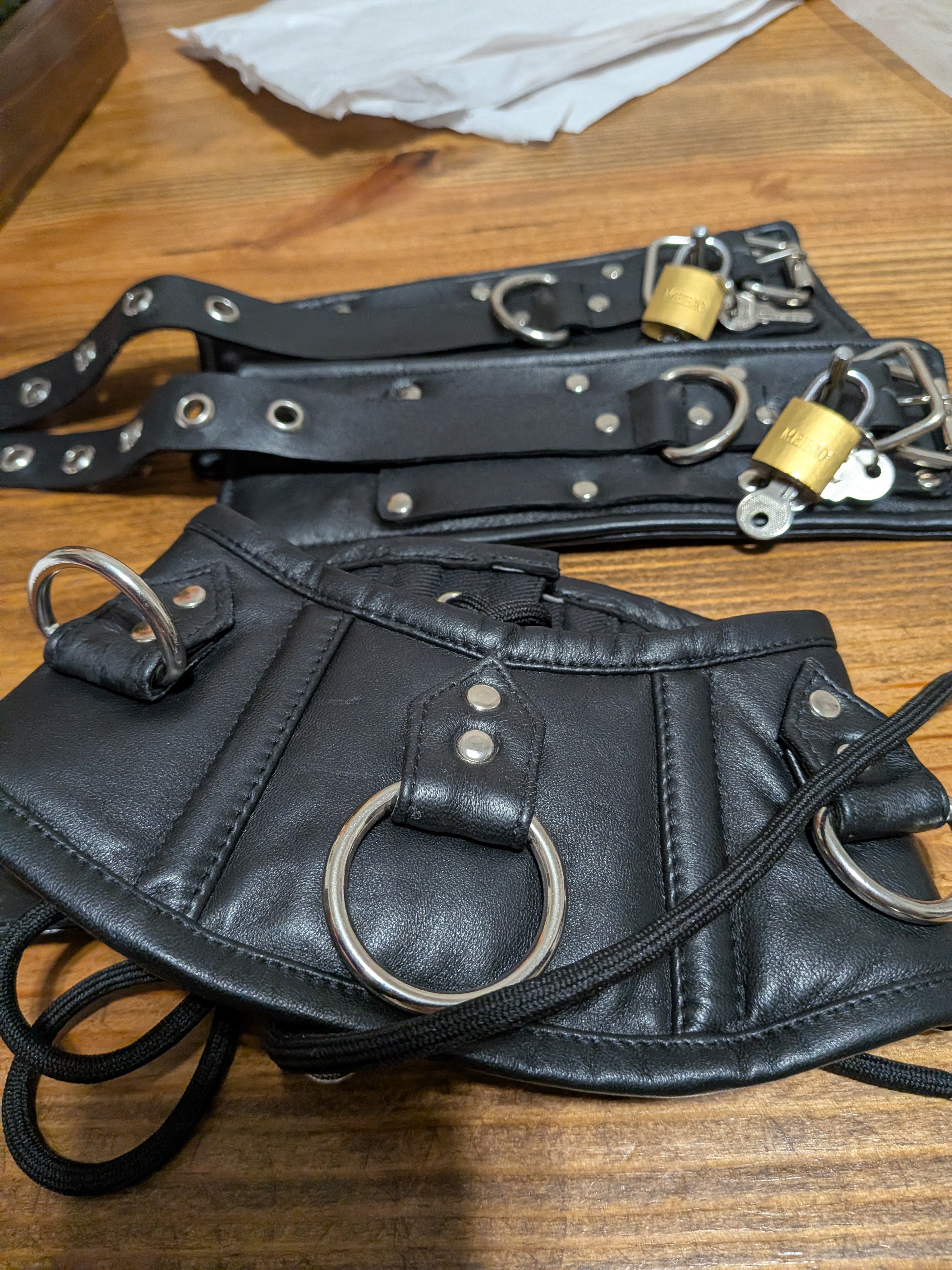 Locking Collar and Locking Wrist Straps| Genuine Leather| O ring and D Ring| Custom Items