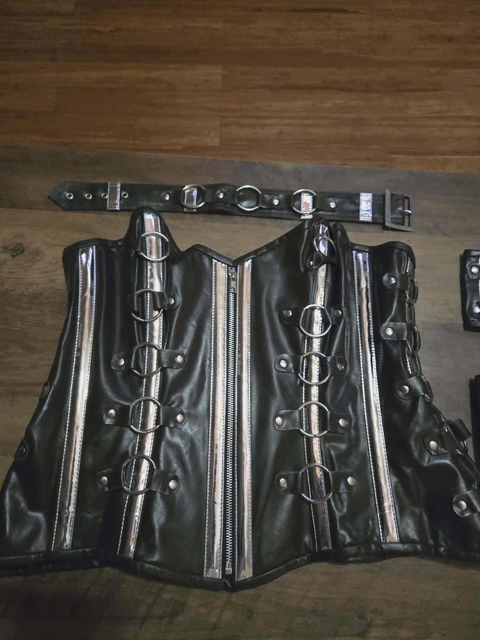Custom Handcrafted Leather Corsets & Matching Accessory Sets