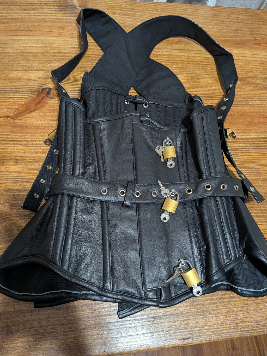 Custom leather Criss cross locking corset