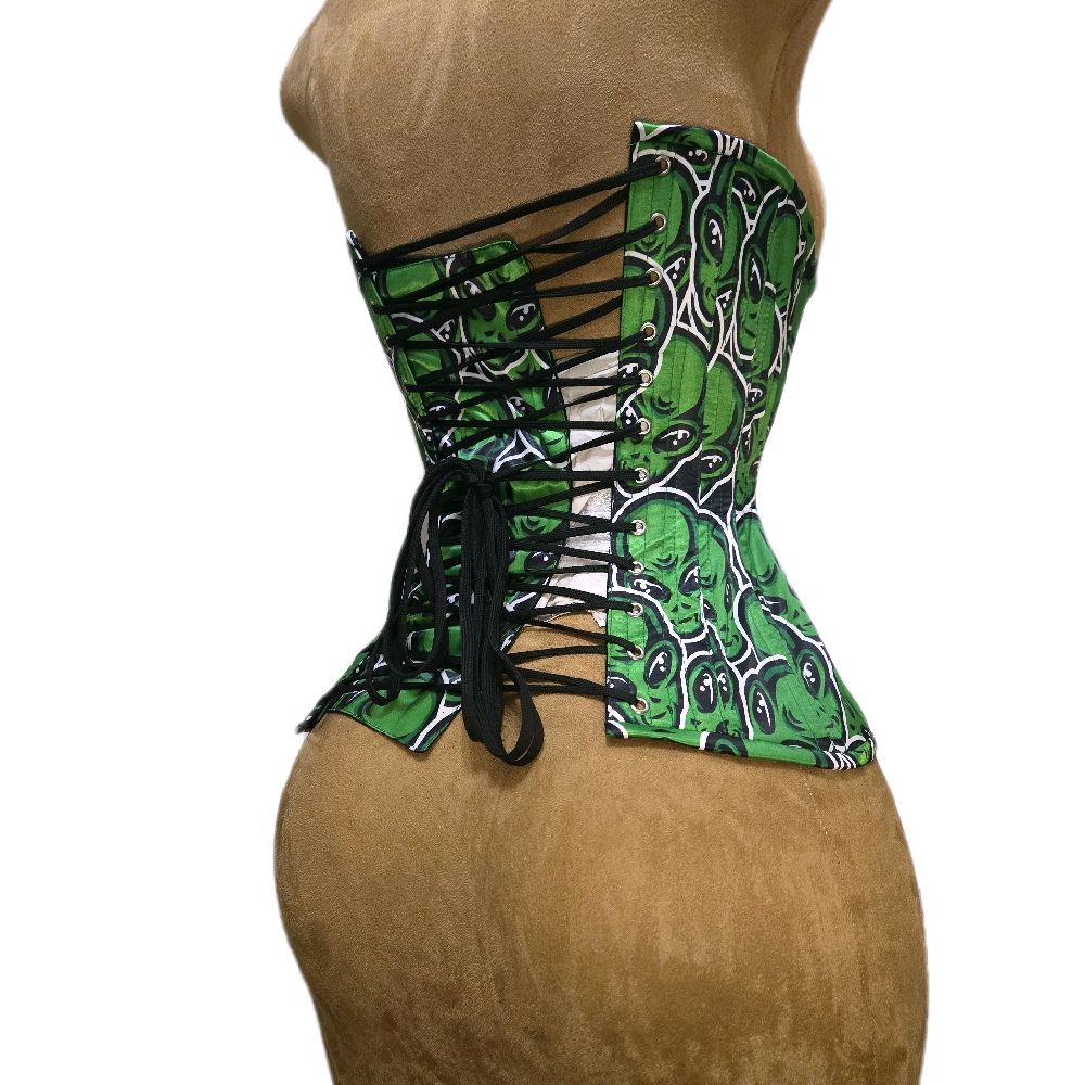 👽 Green Alien Corset 🖤
Signature Shape CC-500 | 20” Waist Goal | 13” Length
