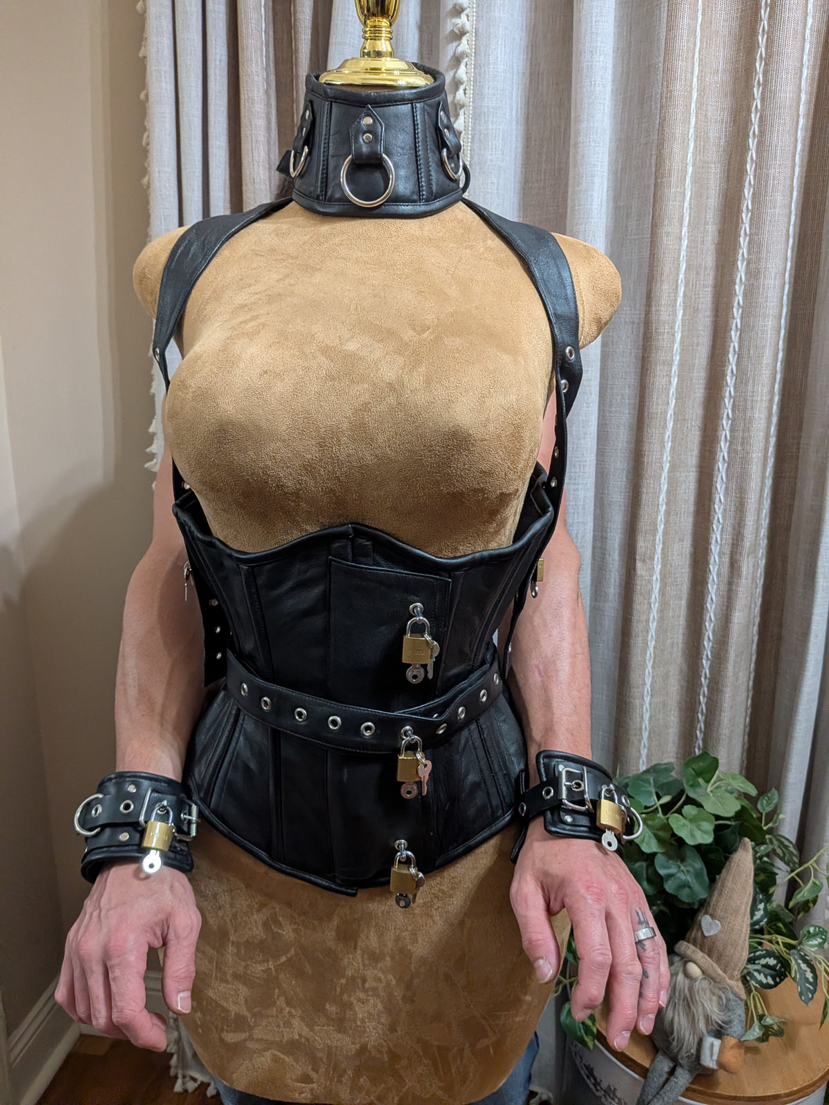 Custom leather Criss cross locking corset