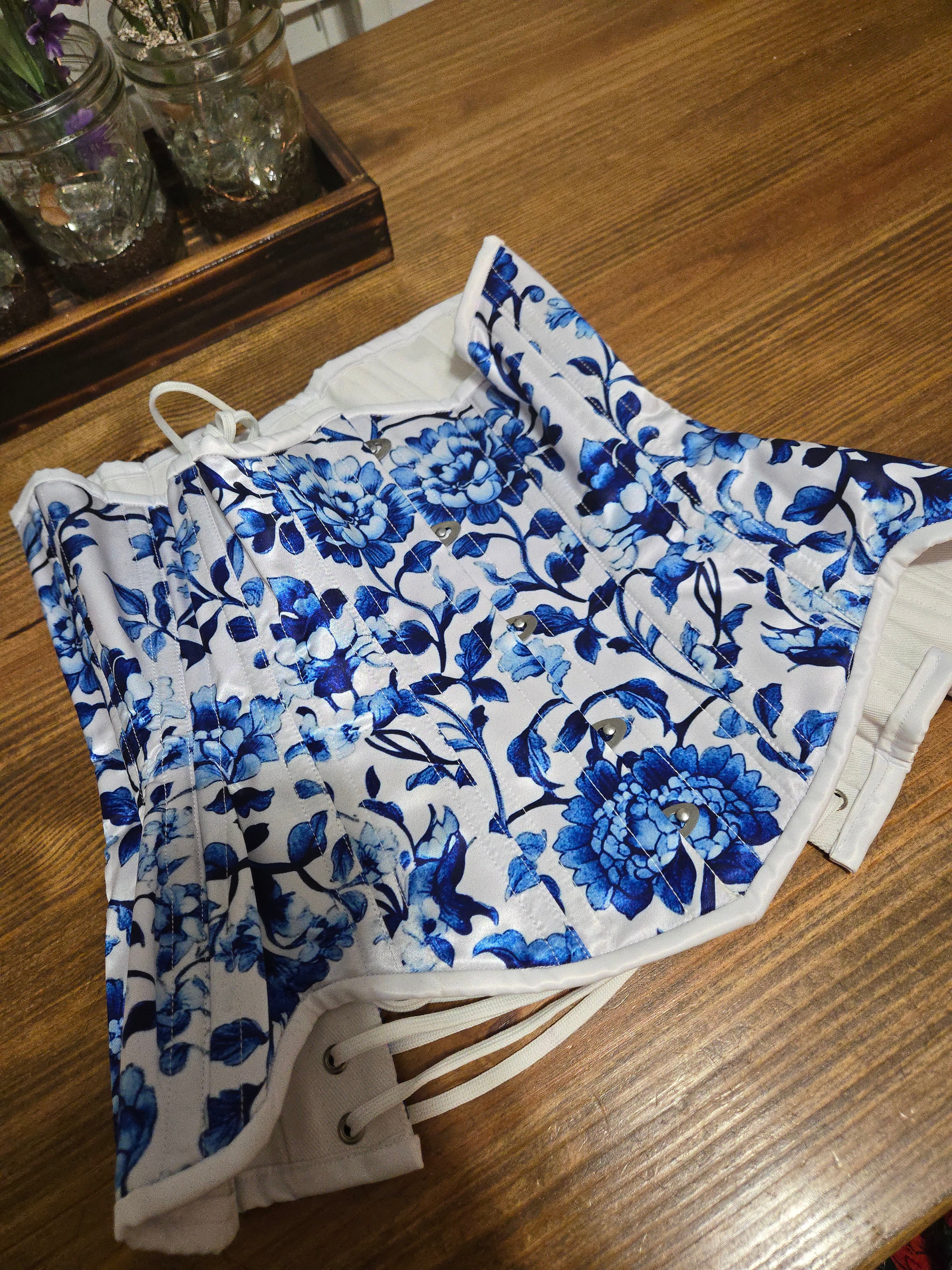 Super Curvy- Blue-White| Grandma Core| Chinoiserie| Signature Shape Collection
