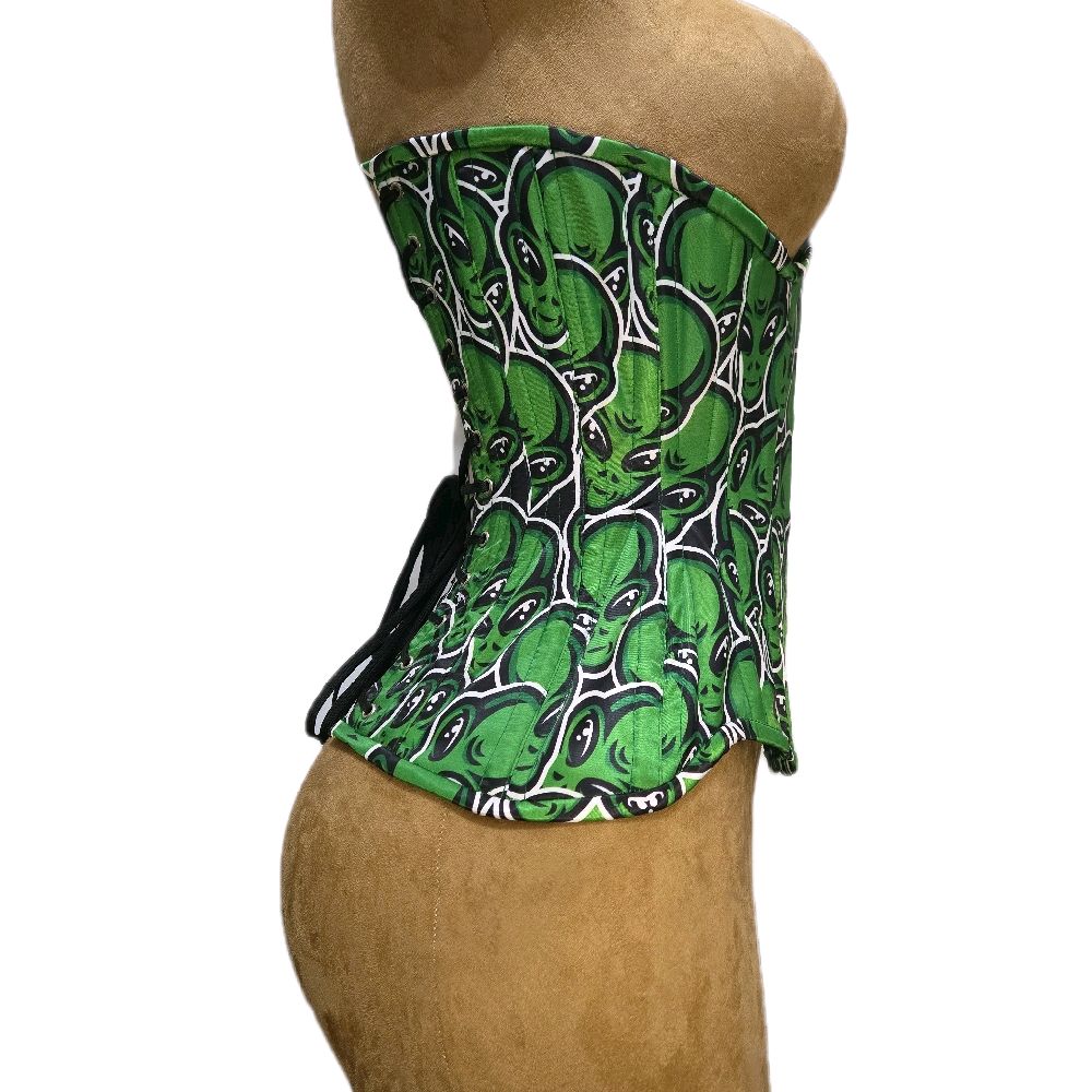 👽 Green Alien Corset 🖤
Signature Shape CC-500 | 20” Waist Goal | 13” Length
