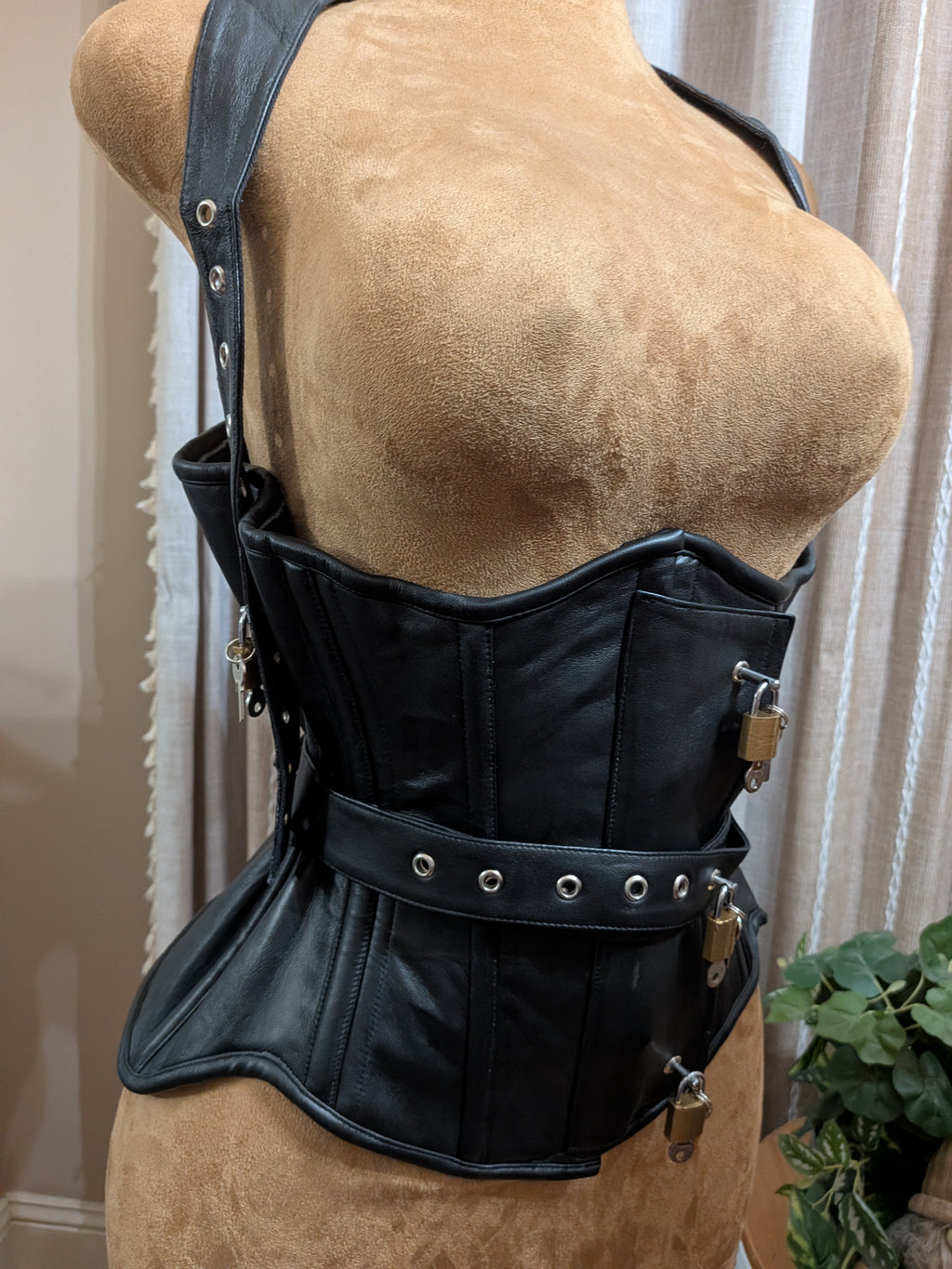 Custom leather Criss cross locking corset