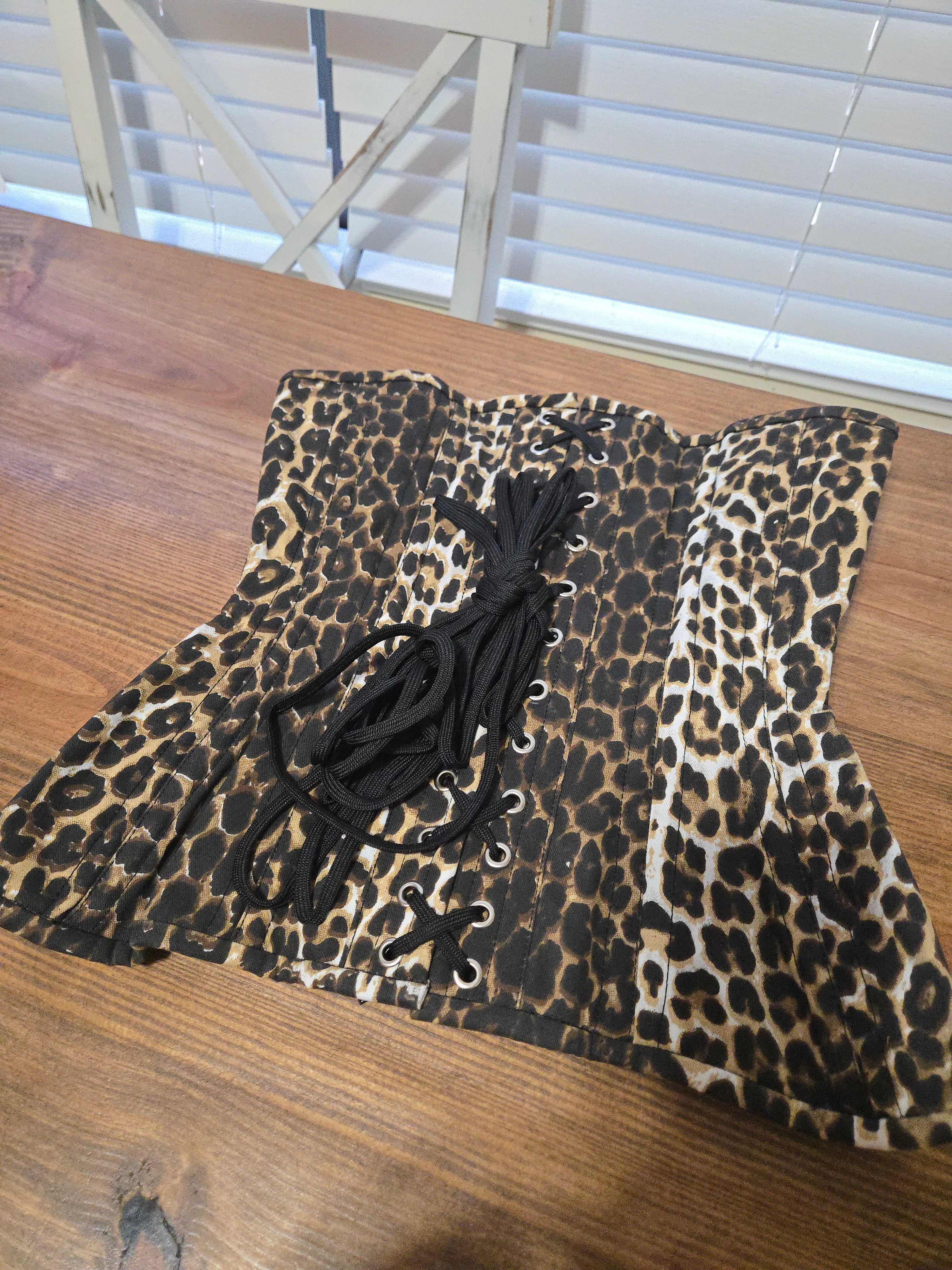 Cotton Leapord Print Corset| Signature Shape| Torpedo| 24 Waist| 12 Length