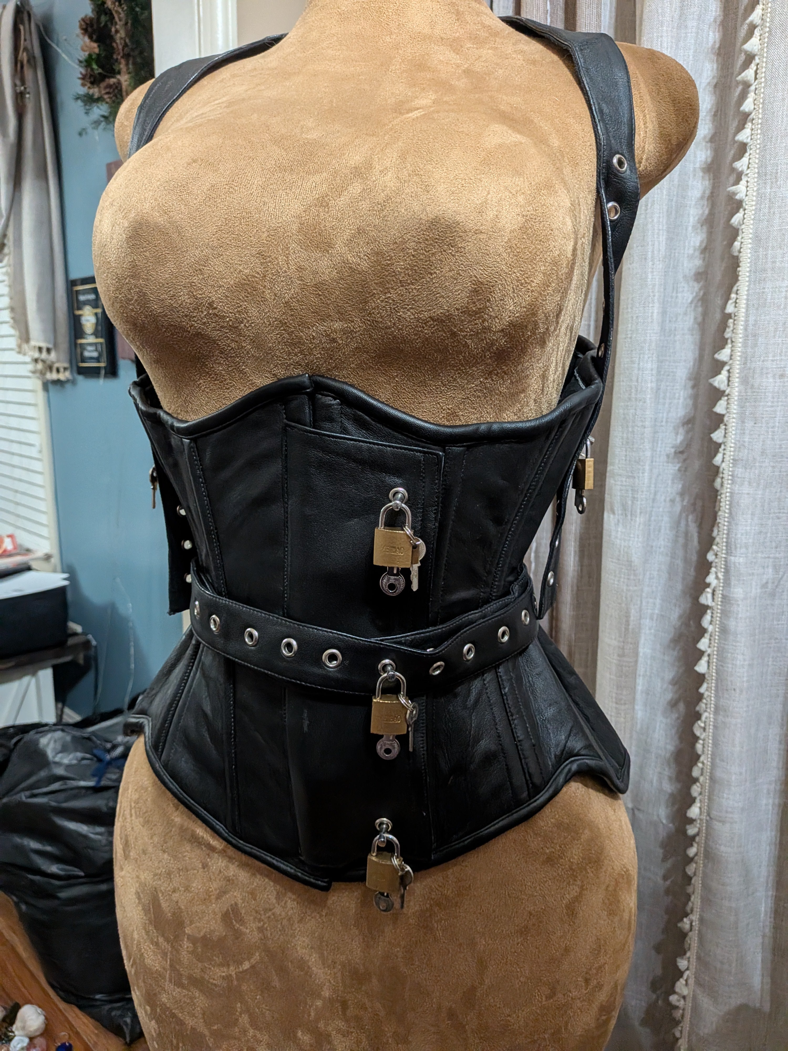 Custom leather Criss cross locking corset