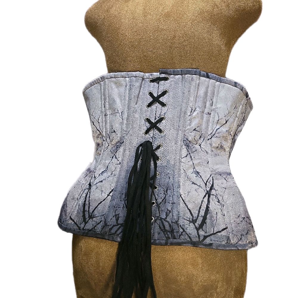🌙 Spooky Moon & Bats Corset|
Signature Shape CC-809| 34” Waist Goal | 12” Length