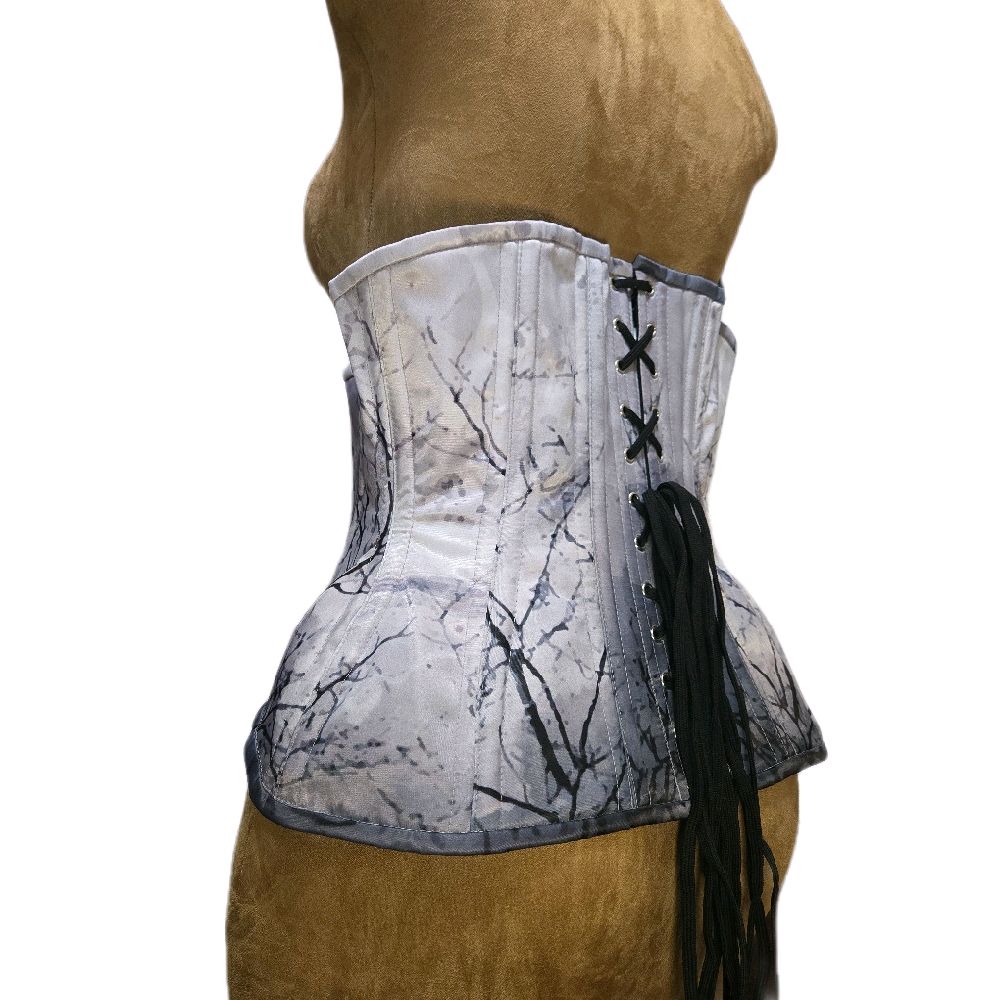 🌙 Spooky Moon & Bats Corset|
Signature Shape CC-809| 34” Waist Goal | 12” Length